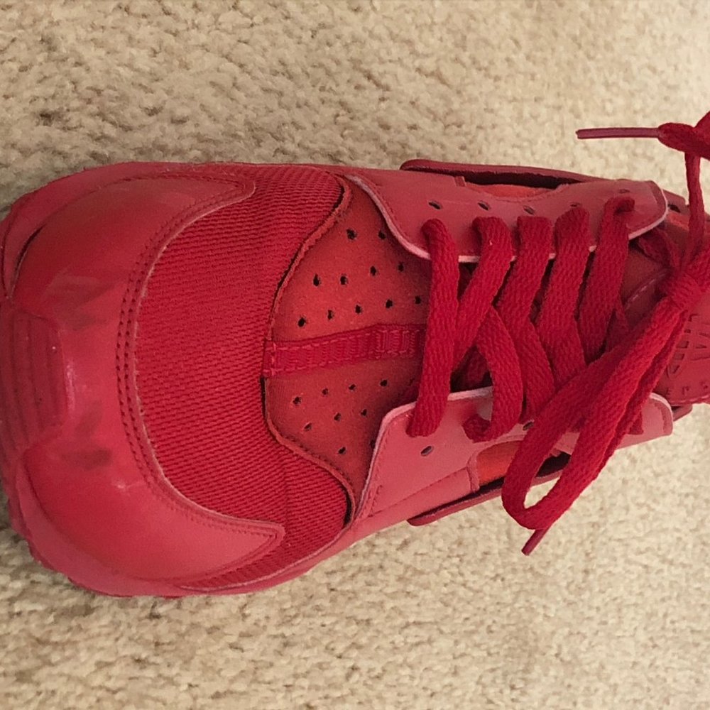 Red Huarache - Picture 4 of 4